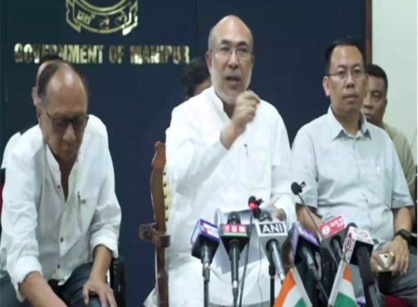 India News | Manipur: CM N Biren Singh Assures Full Support to Displaced People, Educational Arrangements for Students
