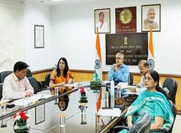 Business News | Food Secretary Meets State Officials, Discusses Ways to Ensure Benefits from Cooling Wheat Prices