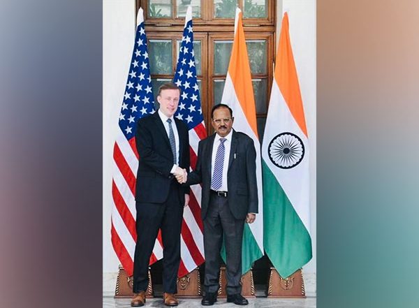 World News | US NSA Jake Sullivan Meets Counterpart Ajit Doval, Addresses Meet on Critical, Emerging Technologies in Delhi