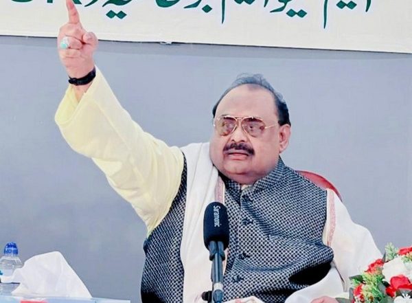 World News | Pakistan: MQM Founder Altaf Hussain Offers Unconditional Support to Honest Military Officers for a Soft Internal Revolution