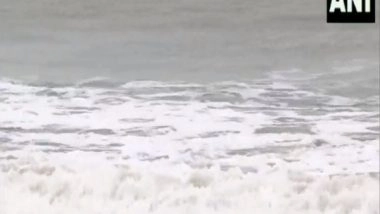 World News | Pakistan: Cyclone Biparjoy Now 380 Kilometers Away from Karachi, Authorities on Alert