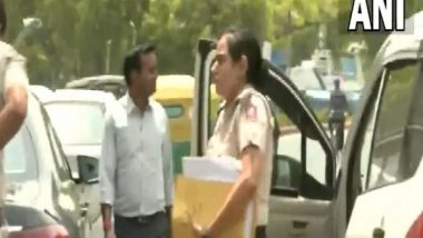 India News | Delhi Police Officials Reach Court to File Chargesheet on Wrestlers' Issue