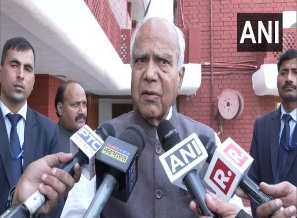 World News | Punjab Governor Writes to Jaishankar, Seeks for US Consulate in Chandigarh