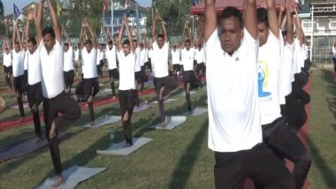 India News | J-K: Sashastra Seema Bal (SSB) Organises Yoga Programme in Srinagar in Run-up to 9th International Yoga Day