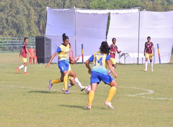 Sports News | Karnataka, Punjab Play 1-1 Draw in Senior Women's National Football Championship