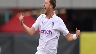 Sports News | Ashes 1st Test: Ollie Robinson, Stuart Broad Dominate Visitors to Leave Australia Reeling (Lunch, Day 3)