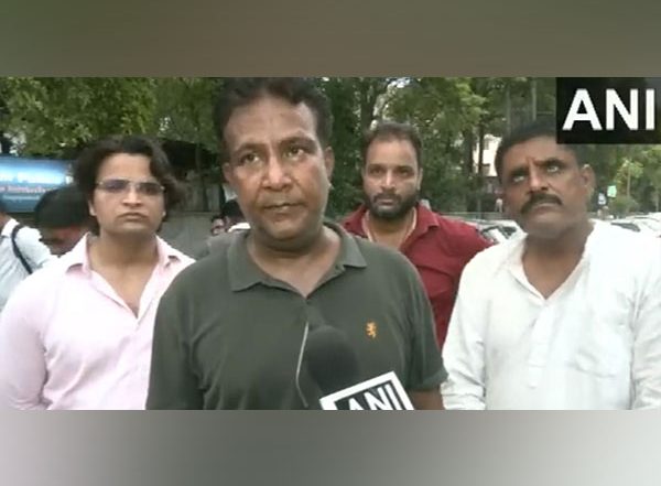 India News | Student Preparing to Pursue Modelling in Mumbai Stabbed to Death Outside Delhi College