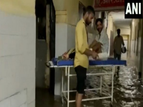 Cyclone Biparjoy Impact in Rajasthan: Jawaharlal Nehru Hospital in Ajmer Flooded After Heavy Rains Under Influence of Cyclonic Storm (Watch Video) - Vimarsana News