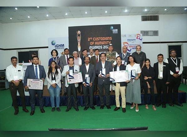 Business News | Healthcare Experts, Leaders, and Industry Captains Honoured with Custodians of Humanity Awards for Outstanding Contributions