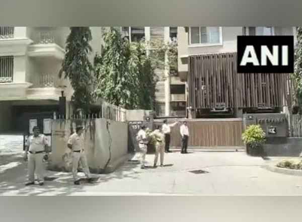 India News | BMC Covid Scam Case: ED Conducts Raids in 15 Locations in Mumbai