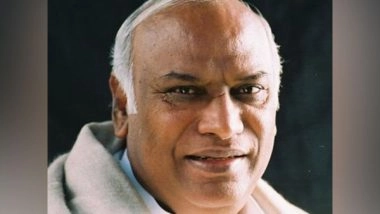 India News | Mallikarjun Kharge Pays Homage to Field Marshal Sam Manekshaw on His Death Anniversary