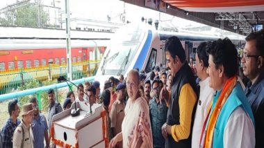 India News | MP: Newly Launched Bhopal-Indore Vande Bharat Express Receives Warm Welcome in Indore