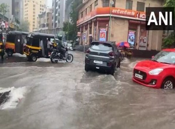 India News | Heavy Rain Lashes Parts of Mumbai; BMC Predicts 'very Heavy Rainfall' in Next 4-5 Days