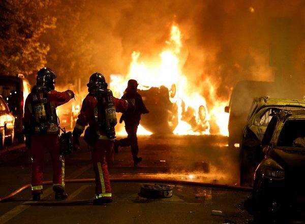 Paris Riots Videos: 150 People Arrested as Protests Continue Against Shooting of Teenager by Police in France