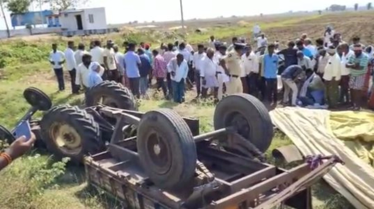 India News Seven Women Killed As Tractor Overturns in Andhra Pradesh
