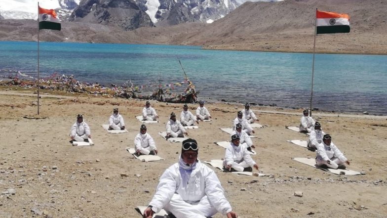 International Yoga Day 2023 Photos and Videos by Indian Army: General Manoj Pande Performs Yoga in Delhi, Military Personnel Mark the Day in Ladakh, Sikkim and Other Parts of India