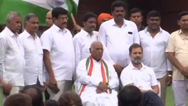 Jolt for KCR Ahead of Telangana Assembly Elections 2023, Former MP Ponguleti Srinivas Reddy and Other BRS Leaders Join Congress; Check Full List