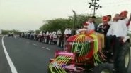 Tractor Baraat in Rajasthan Video: Groom Arrives With Procession on 51 Tractors in Barmer, Clip Goes Viral