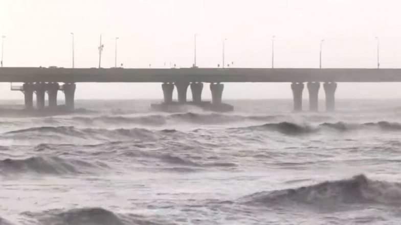 Cyclone Biparjoy in Mumbai Video: Tidal Waves and Rain Hit Maximum City As Cyclonic Storm Biparjoy Intensifies in Arabian Sea