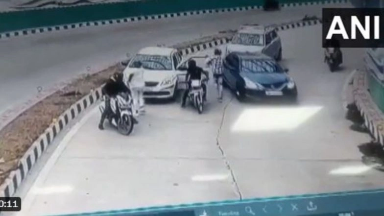 Bike-Borne Goons Rob Delivery Boy of Rs 2 Lakh in Delhi