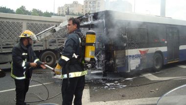 Burning Bus in Argentina Video: Massive Blaze Engulfs Bus on Busy Highway in Buenos Aires, Passengers Run for Their Lives as Flames Spread Across Road