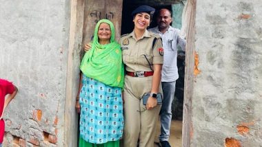 Light in Elderly Woman's Home in Uttar Pradesh: IPS Officer Anuktriti Sharma Helps 70-Year-Old Woman Noor Jahan Get Electricity Connection in Bulandshahr (See Pics and Video)