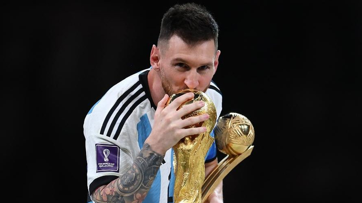 Lionel Messi RETIRES from Argentina international football after