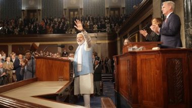 PM Modi Takes Dig at Rahul Gandhi in America: Praising US Congress Members for Coming Together, Prime Minister Narendra Modi Takes Veiled Swipe at Congress Leader (Watch Video)