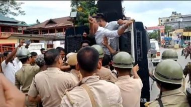 Assam Bandh: 12-Hour Strike Called by Political Parties To Protest Against Draft Delimitation Proposal Affects Normal Life in Barak Valley; Over 300 Protestors Held