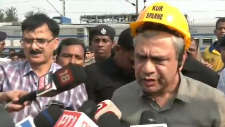 Balasore Train Tragedy: Railways Minister Ashwini Vaishnaw Visits Accident Site in Odisha, Says 'High-Level Committee Formed To Probe Incident' (Watch Video)