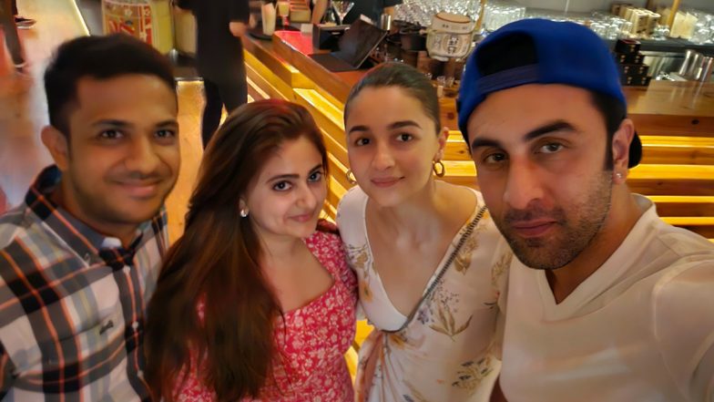 This Pic of Ranbir Kapoor and Alia Bhatt Posing With Fans in Dubai Is All Things Adorable!