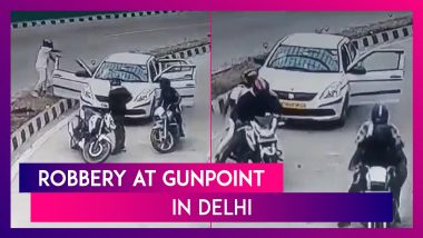 Robbery At Gunpoint In Delhi: Four Men Rob Car Inside Pragati Maidan Tunnel, Act Caught On Camera; Delhi CM Arvind Kejriwal Demands LG VK Saxena's Resignation