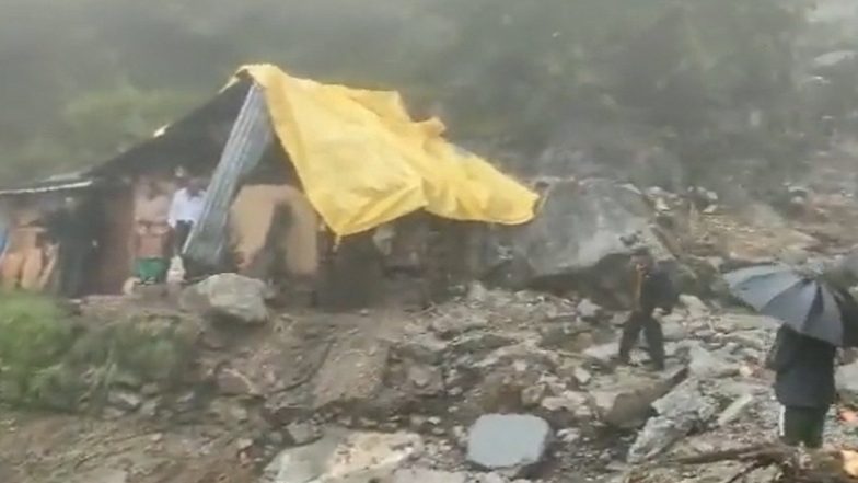 Himachal Pradesh Rains: Cloudburst and Heavy Rainfall Strike Sarpara Village in Shimla (Watch Video)