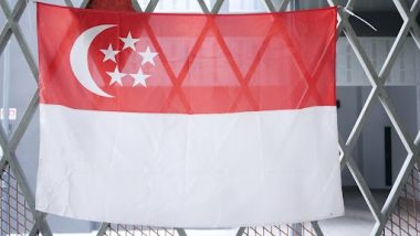 Indian-Origin Man Wears Singapore Flag As Cape, Shouts ‘I Am God’ at Cafe; Sentenced to Two Weeks in Jail
