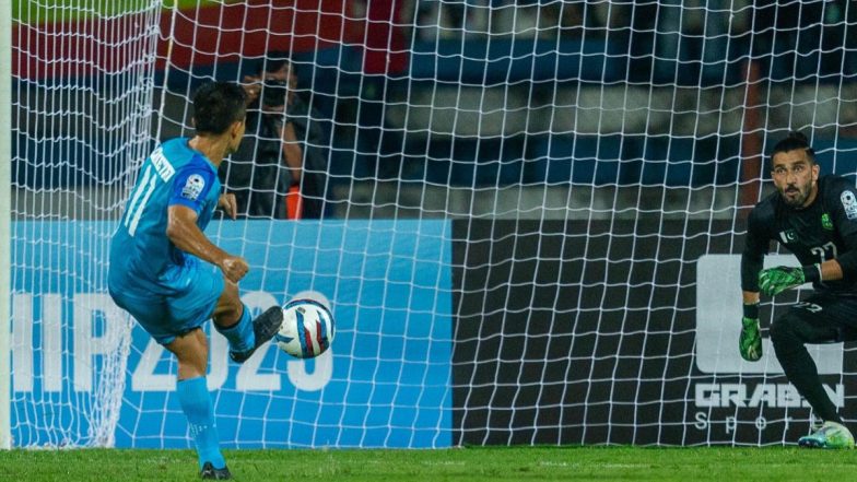 Sunil Chhetri Hat-Trick Video: Watch Indian Captain’s Three Goals During IND vs PAK SAFF Championship 2023 Match