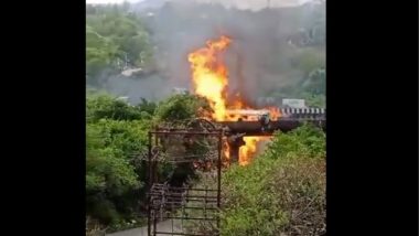 Tanker Blast on Mumbai-Pune Expressway Video: Four Dead, Three Injured As Chemical-Laden Vehicle Overturns and Explodes on Expressway