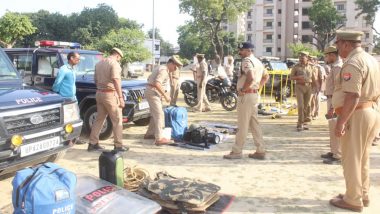 Terror Threat in Uttar Pradesh: UP Police to Further Tighten Security at Ram Janmabhoomi and Other Religious Destinations, Bomb Disposal Squad Deployed
