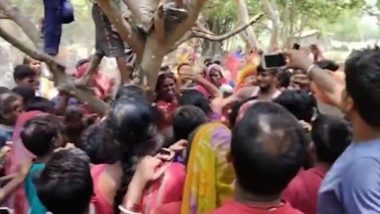 Bihar Shocker: Woman Tied to Tree, Thrashed on Suspicion of Child Theft in Sitamarhi; Disturbing Video Goes Viral