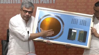 Made-in-India Semiconductors: Ashwini Vaishnaw Gives Demo of Complex, Precision Semiconductor Tech Which Micron Technology Bringing to India (Watch Video)