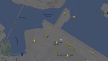 Plane Collision Averted in New York Video: Narrow Escape for Passengers as Two Planes Nearly Collide at New LaGuardia Airport Forcing One to Abort Landing