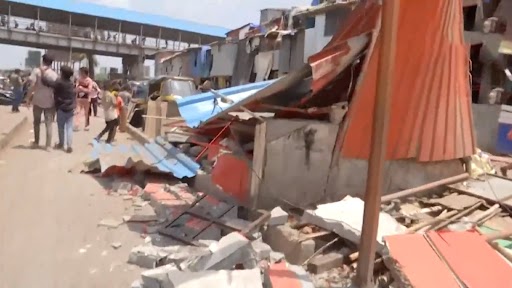 Illegal 'Shakha' Demolished in Mumbai: BMC Razes 'Unauthorised' Office of Uddhav Thackeray's Shiv Sena in Nirmal Nagar (Watch Video)