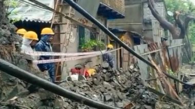 Thane Wall Behind Viviana Mall Collapse Video: 40-Foot-Long Wall Collapses, No Causalities Reported