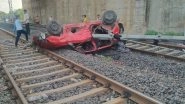 Maharashtra Road Accident: Five Injured Car They Were Travelling Falls on Railway Tracks in Nagpur