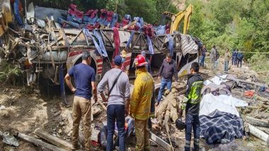 Mexico Bus Accident: 27, Including a Toddler, Killed After Passenger Bus Falls Into 75-Foot-Deep Gully in Oaxaca