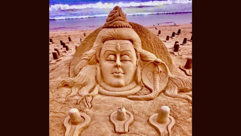 Sawan 2023: Sand Artist Sudarsan Pattnaik Makes Beautiful Art Sculpture of Lord Shiva During Shravan Month