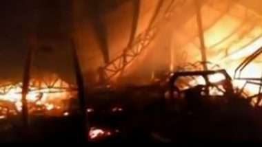 Delhi Fire: Blaze Erupts at Tent Godown in Jaunapur, No Casualties Reported (Watch Video)