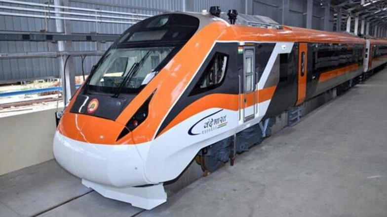 Vande Bharat in Saffron Colour Video: &lsquo;Inspired by Tricolour&rsquo;, Says Railway Minister Ashwini Vaishnaw on New Colour on Vande Bharat Express