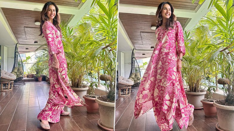 Rakul Preet Singh Looks Gorgeous in Floral Fuchsia Kurta Set (View Pics)