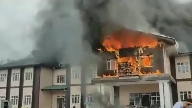 Jammu and Kashmir Fire: Blaze Erupts at Government College of Physical Education in Ganderbal, No Casualty Reported (Watch Video)