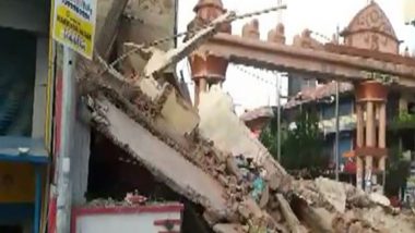 Chhattisgarh Building Collapse: Three-Storey Building Collapses While Digging Drain in Bilaspur, No Casualty Reported (Watch Video)